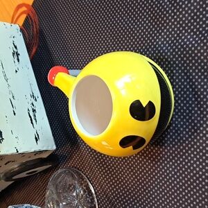 Zak! Designs PAC-MAN Shape Circular Round Coffee Mug